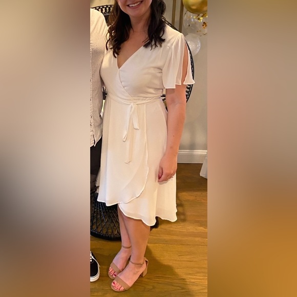 Lulus brand white wrap dress - Picture 3 of 3